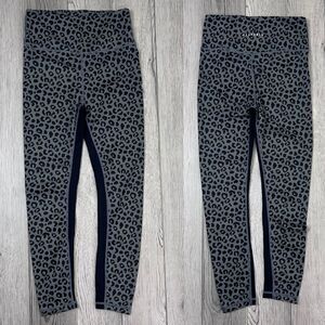 All Fenix Charcoal Cheetah Size S High Rise Jagger Athletic Workout 7/8 Leggings